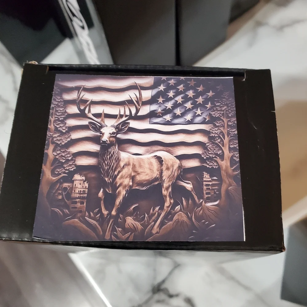 3D Deer with American Flag 20oz Tumbler with duo lids 🎉sale